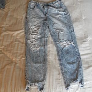 High wasted ripped mom jean